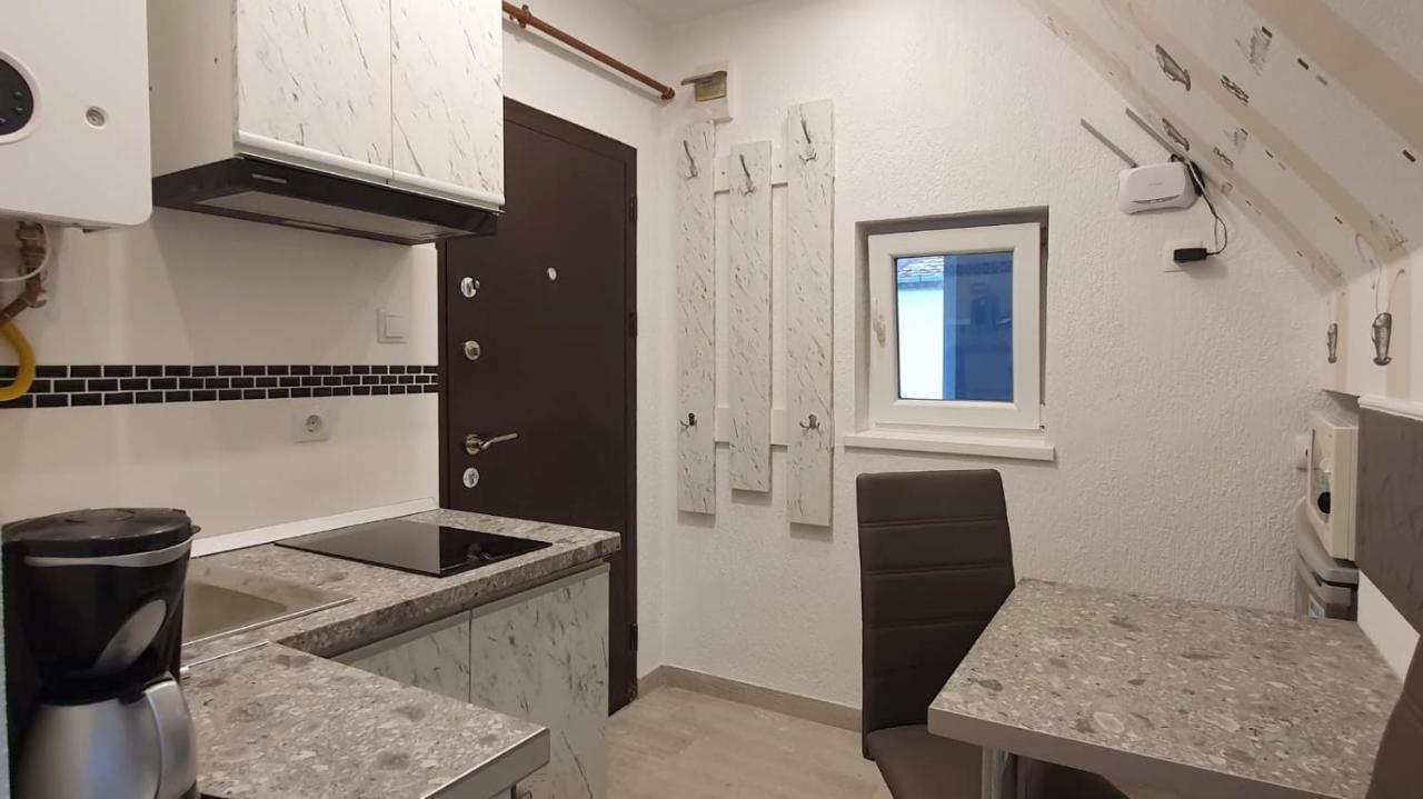 Studio V&P Sibiu Bagian luar foto
